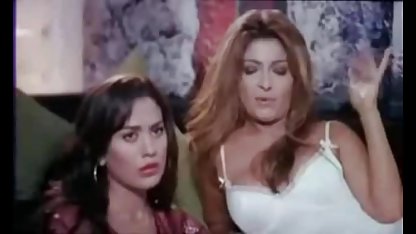 سیاه دانلودسکس زن باسگ و سفید دختر دختر درب بعدی است خسته کننده و سفید